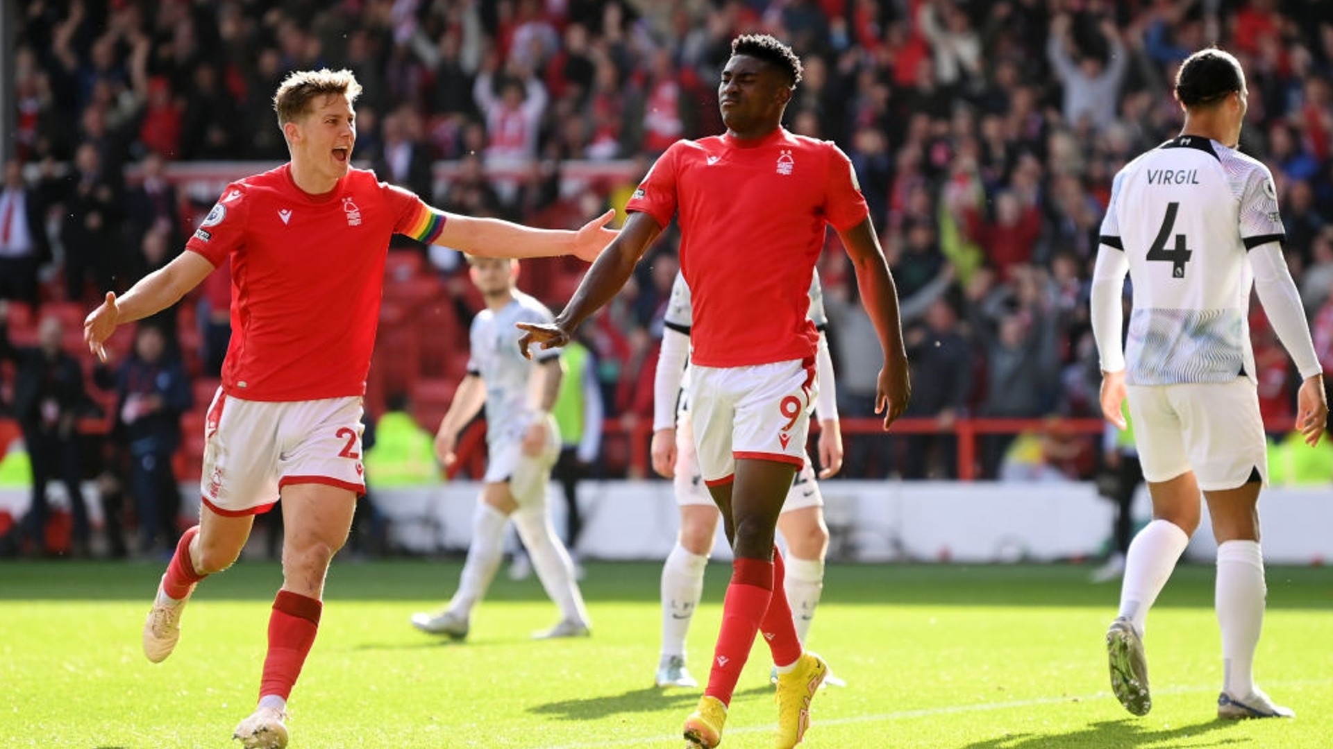 當地緊急使 當地緊急使